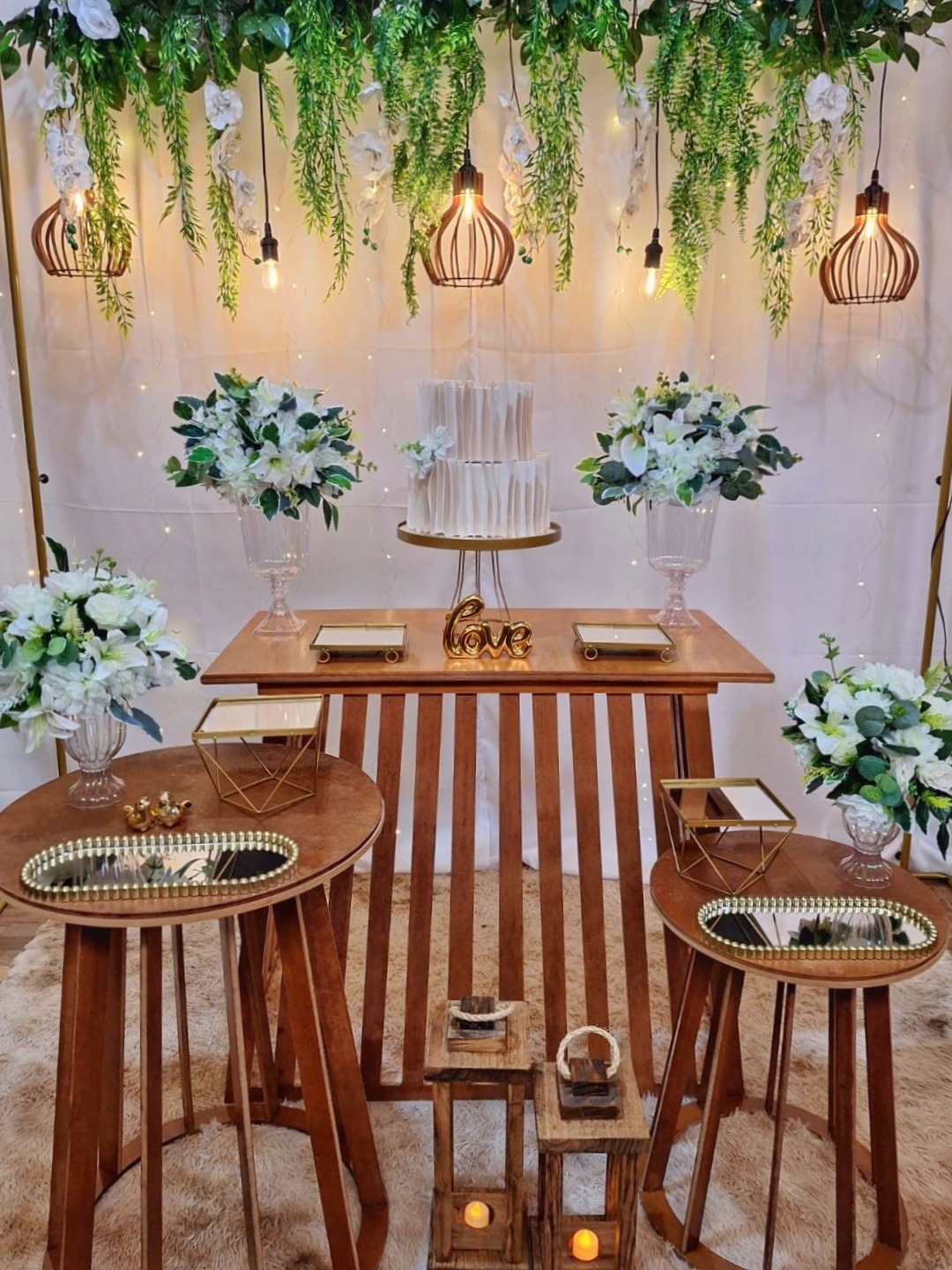 Montagem Casamento Pendente Rústico Branco